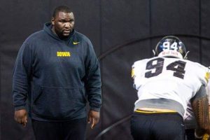 Kelvin Bell Is Going To Replace Reese Morgan As Defensive Line Coach For The Iowa Hawkeyes Football Team In 2019.
