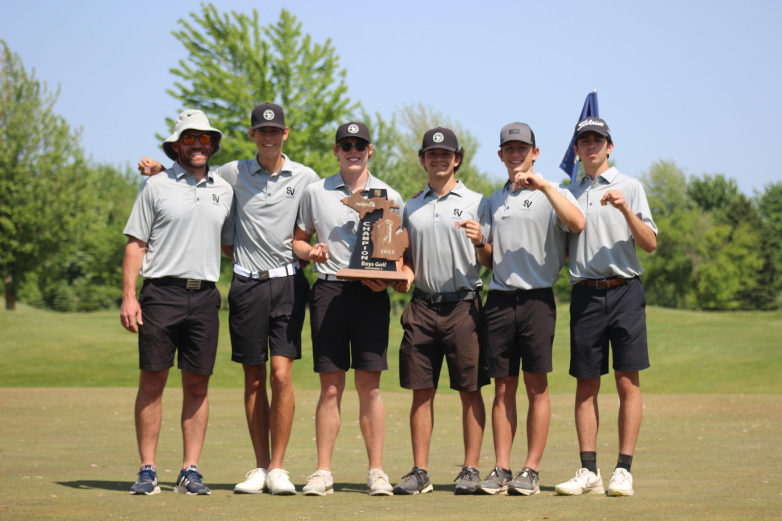 2023 Saginaw Swan Valley Vikings Boys Golf Team Division 3 Regional ...