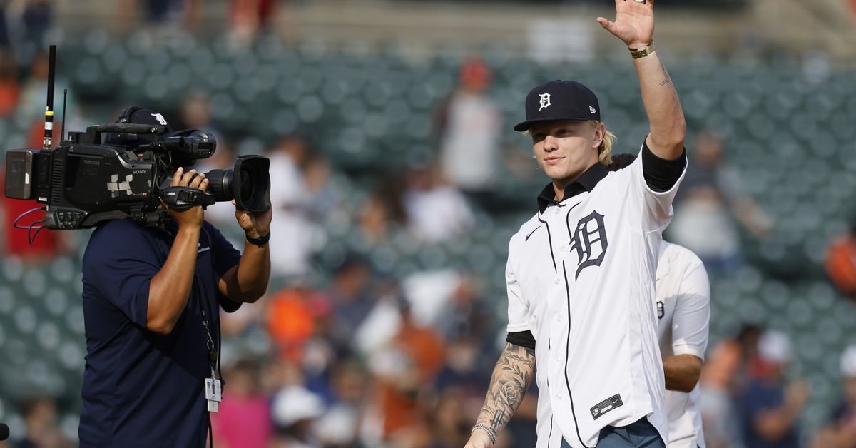 Max Clark Showcasing His Talents For The 2023 Lakeland Flying Tigers ...