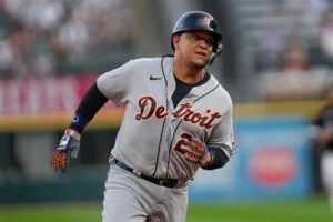 Miguel Cabrera Solid Peformance Against The Chicago White Sox At Guaranteed Rate Park In Chicago…….