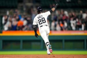 Javy Baez Walk-Off GW 3-Run Homer To LF At Comerica Park In Detroit..
