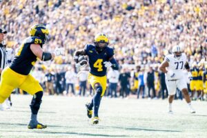 Andrew Marsh Playmaker For The Michigan Wolverines 🏈 Team….